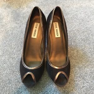 Steve Madden Brown Pumps